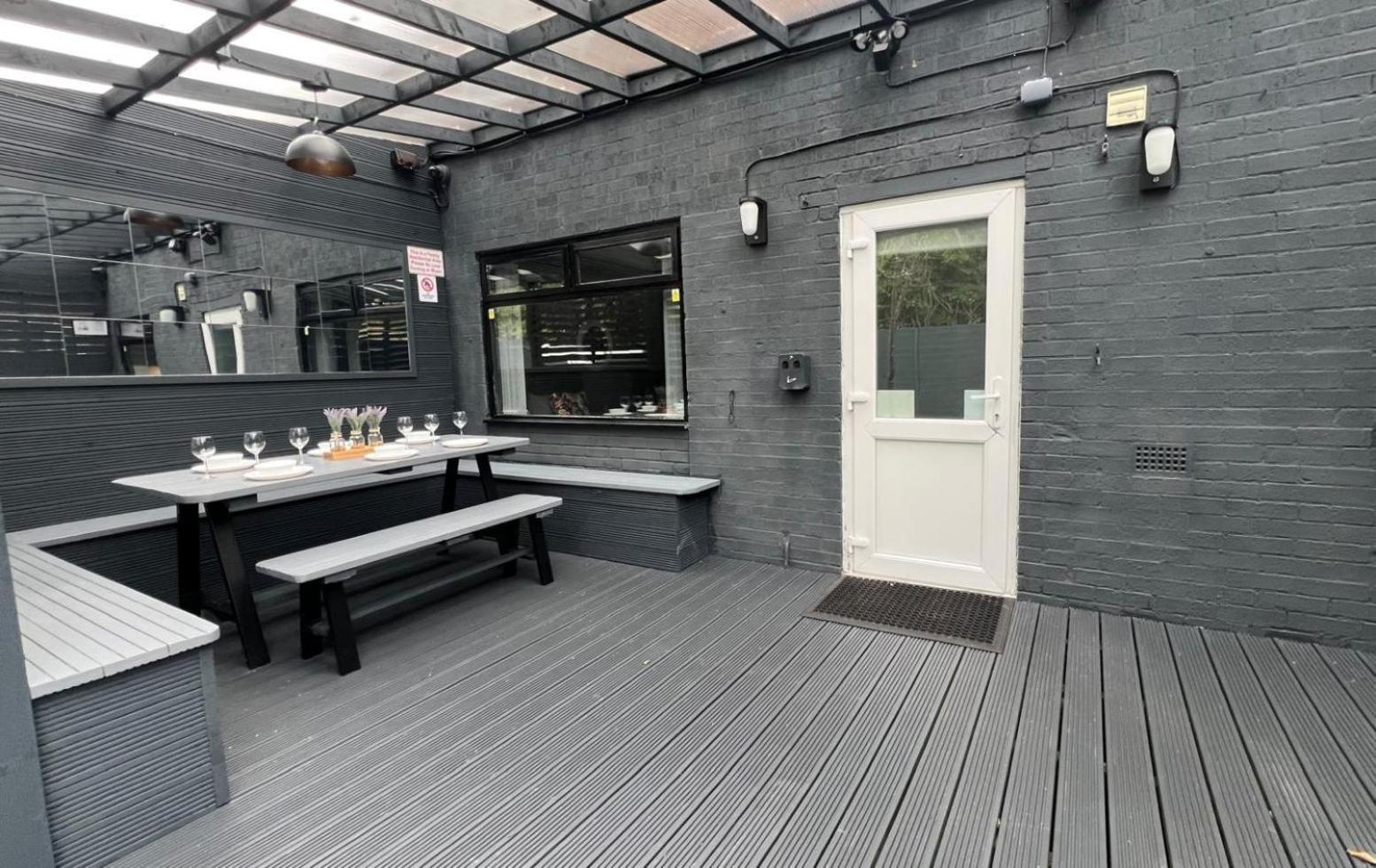 Modern Suites -5 Bedroom House- With Free Parking Birmingham City Eksteriør billede