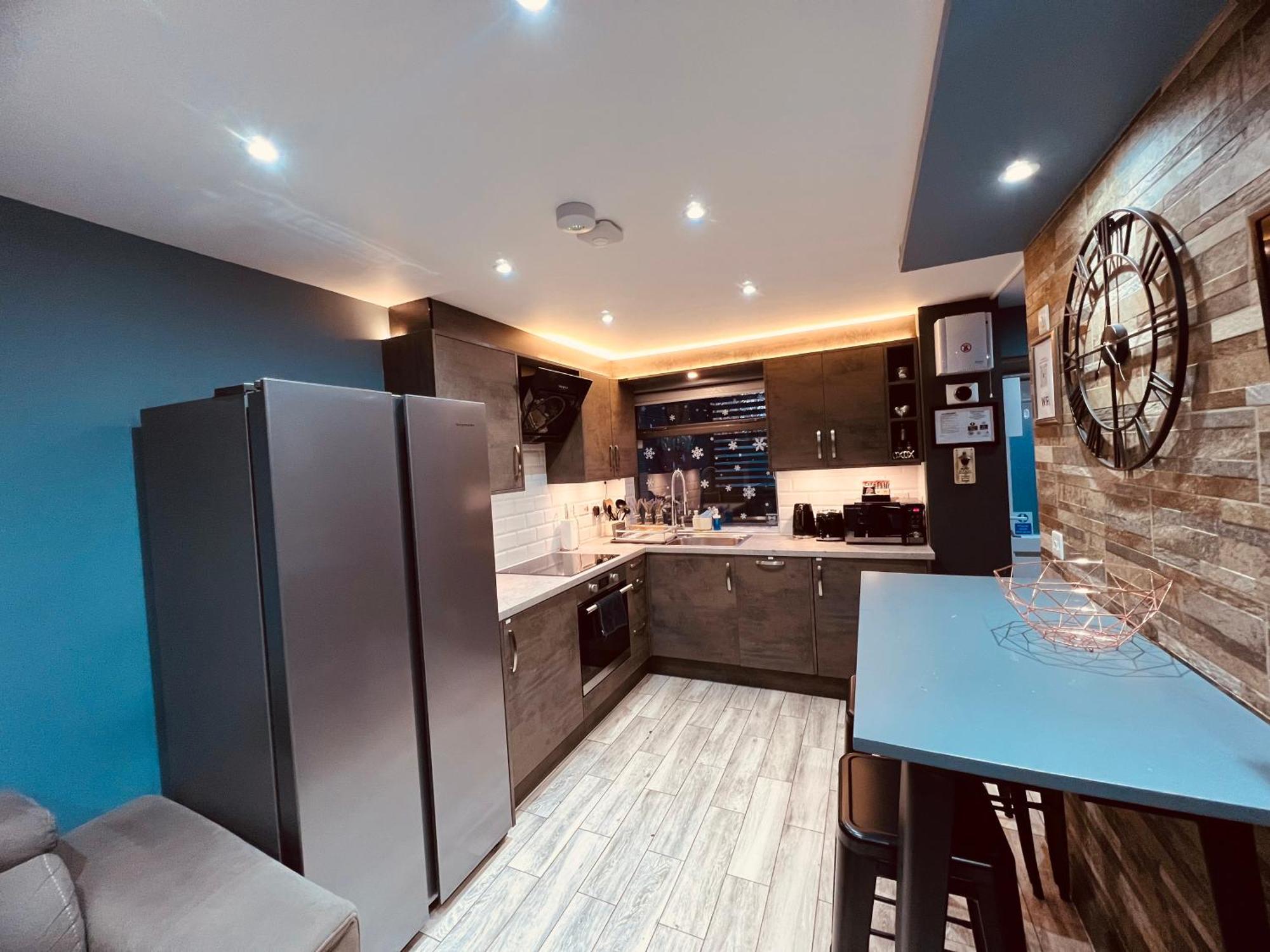 Modern Suites -5 Bedroom House- With Free Parking Birmingham City Eksteriør billede